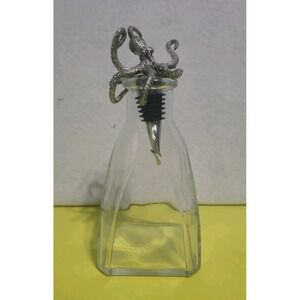 Glass Decanter With Rare Octopus Decorative Cork Silver Swirl With Glitter